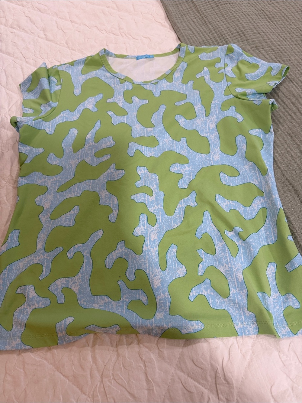J. McLaughlin Lime Green and Light Blue Abstract Short-Sleeve Tee